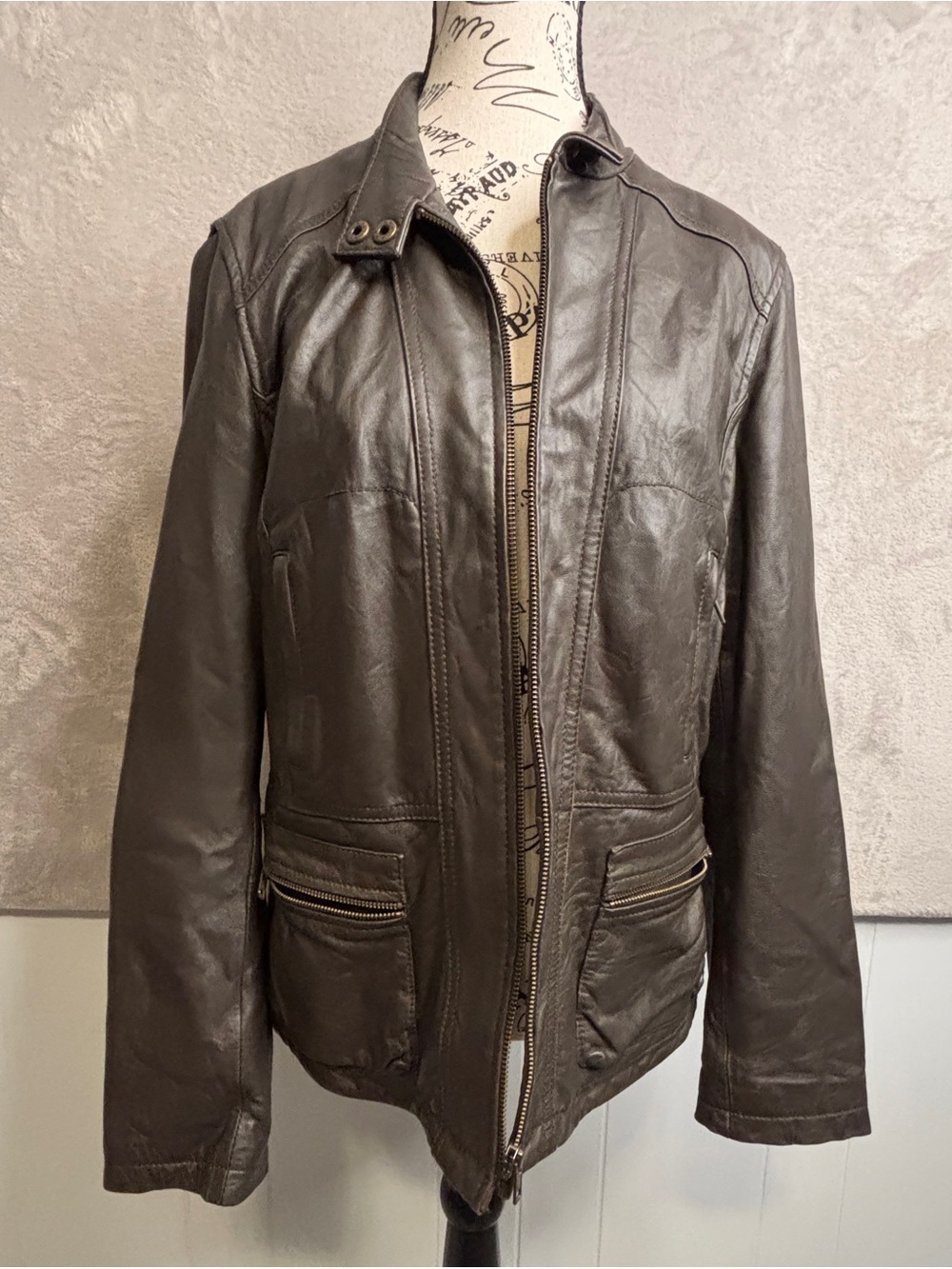 100% Leather Women's Brown Jacket Moto, Vintage, Bikercore, Classic, Chic, Retro